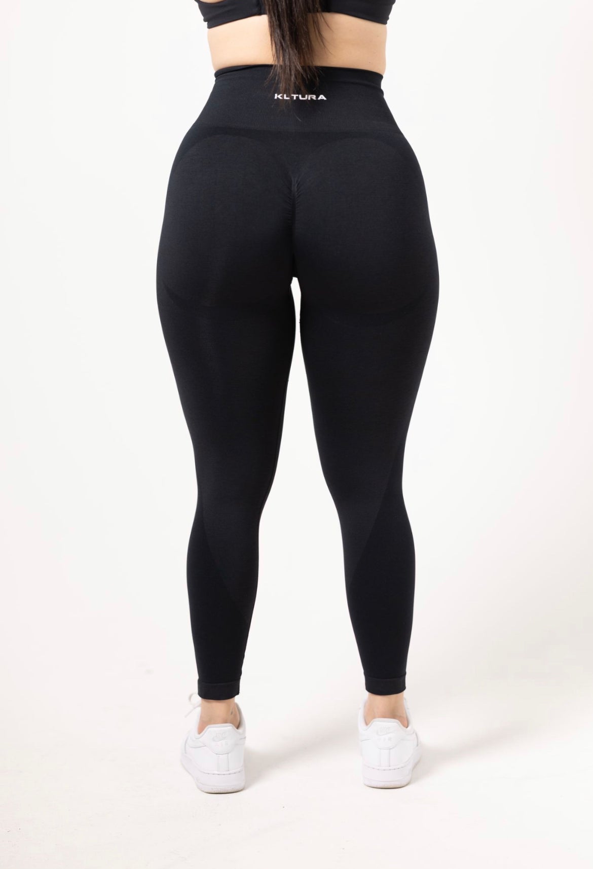 Onyx Black Scrunch Legging