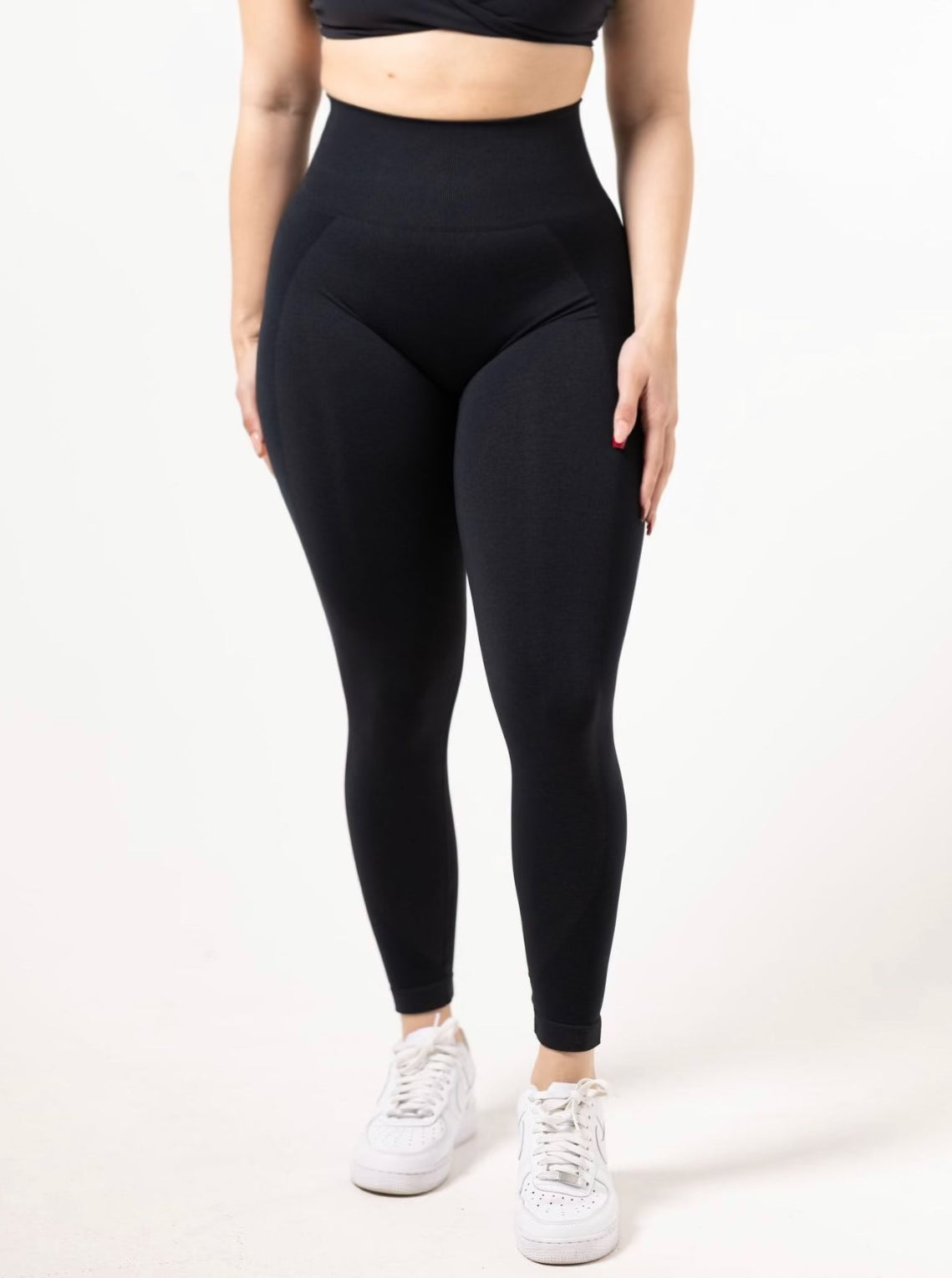 Onyx Black Scrunch Legging