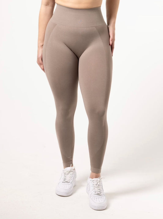 Smokey Nude Scrunch Legging